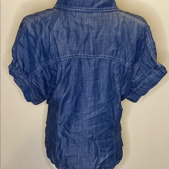 Banana Republic Blue Button Down Shirt with Notched Collar and Cuffed Sleeves - Picture 6 of 6